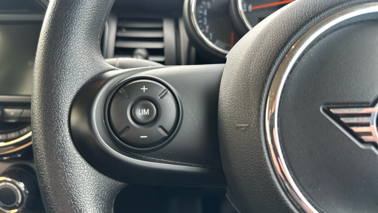 MINI Hatchback 1.5 One Classic II 5dr Petrol Hatchback